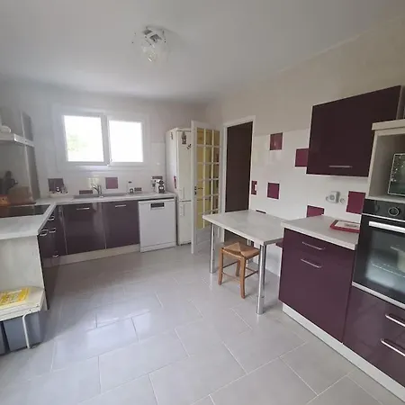 Holiday home Magnifique - 9 Personnes - Proche De La